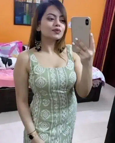 Call Girl in Tarikere